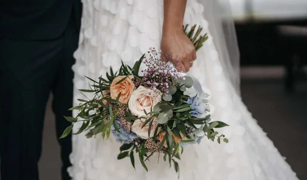 10 Creative Ways to Preserve Your Wedding Flowers